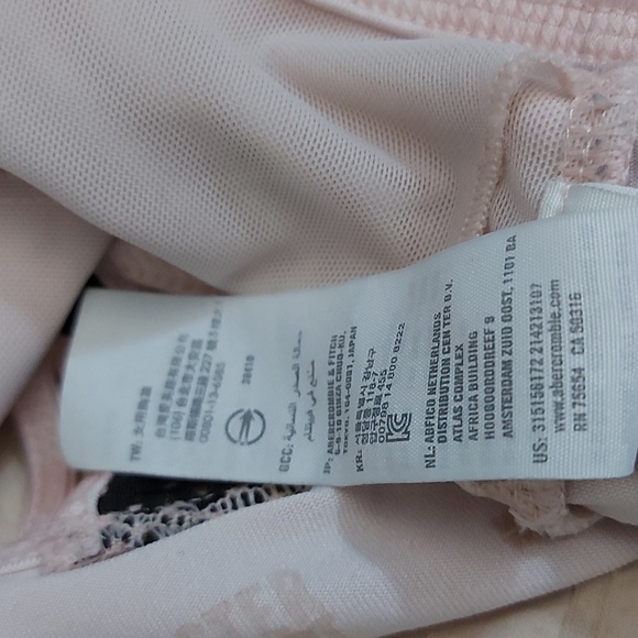 Hollister Camo Sports Bra/Pink and Black/Sz S/Black Mesh/Yoga/Gym - Picture 6 of 8